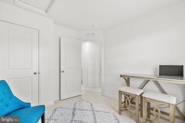 229 CLIFTON MANOR, Falling Waters, WV 25419