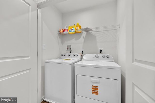 229 CLIFTON MANOR, Falling Waters, WV 25419