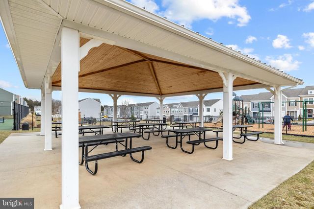 229 CLIFTON MANOR, Falling Waters, WV 25419