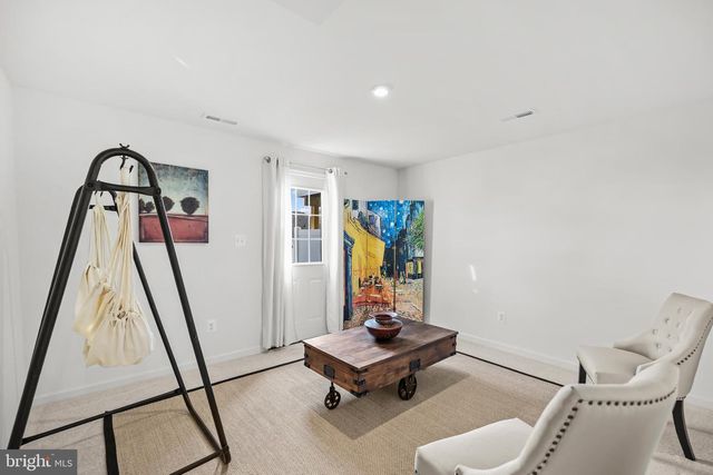 229 CLIFTON MANOR, Falling Waters, WV 25419