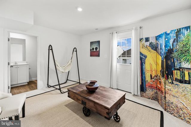 229 CLIFTON MANOR, Falling Waters, WV 25419