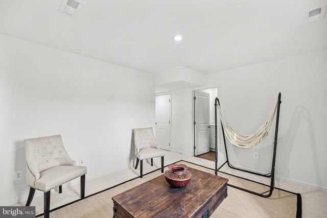 229 CLIFTON MANOR, Falling Waters, WV 25419