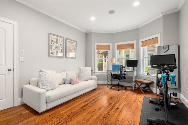 5 Flint Pl 1, Boston, MA 02127
