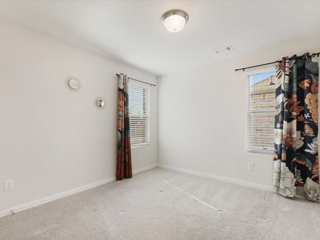 223 Briarwood Lane, Lake Dallas, TX 75065