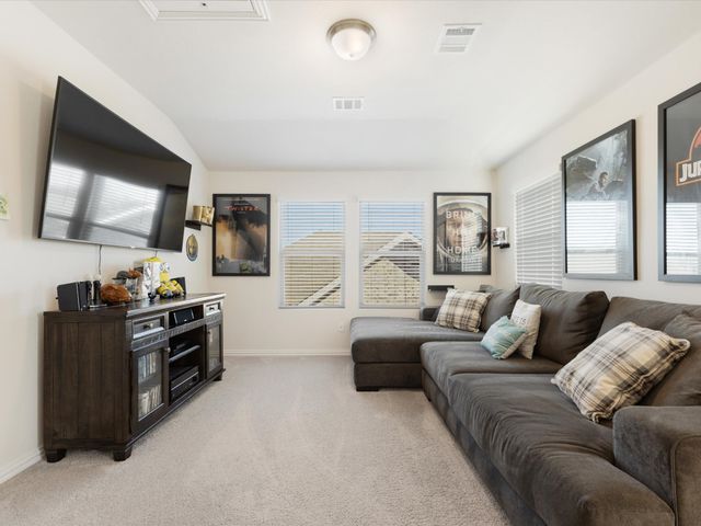 223 Briarwood Lane, Lake Dallas, TX 75065