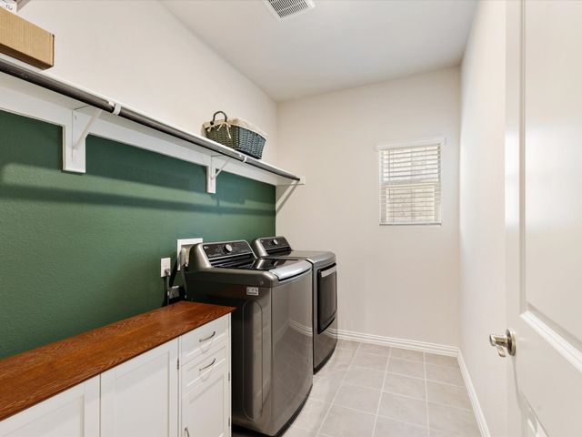 223 Briarwood Lane, Lake Dallas, TX 75065