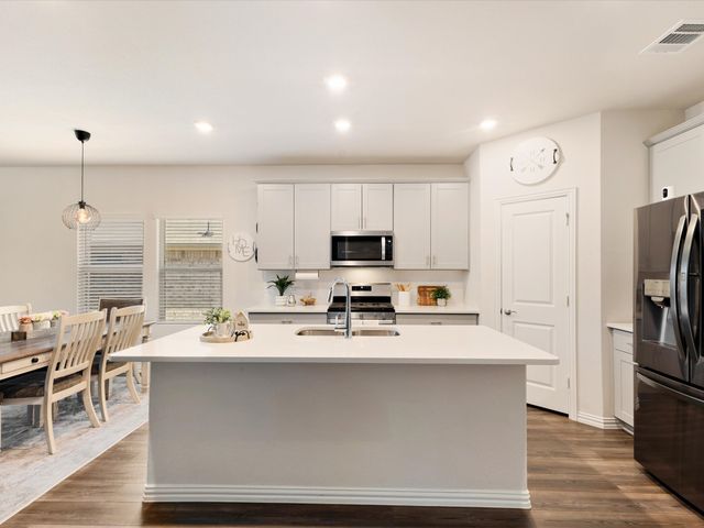 223 Briarwood Lane, Lake Dallas, TX 75065