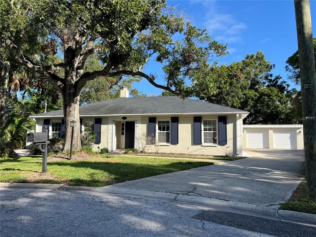 2301 S SAN JOSE CIRCLE, Tampa, FL 33629