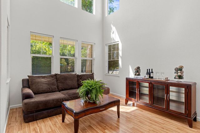 6540 Arcade Creek Way, Orangevale, CA 95662
