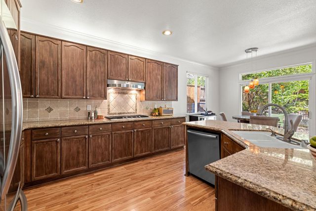 6540 Arcade Creek Way, Orangevale, CA 95662