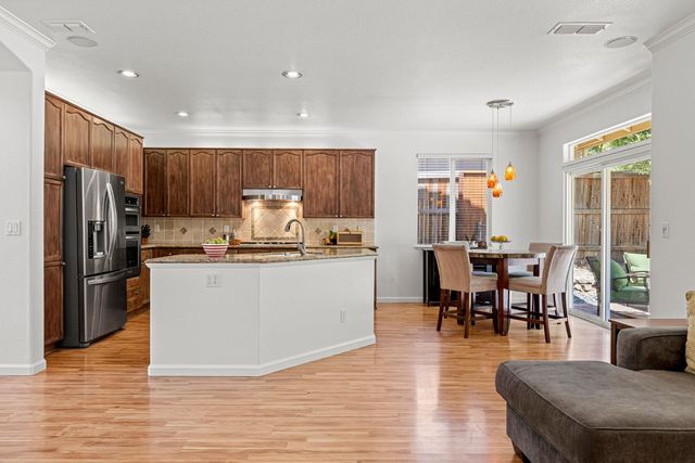 6540 Arcade Creek Way, Orangevale, CA 95662