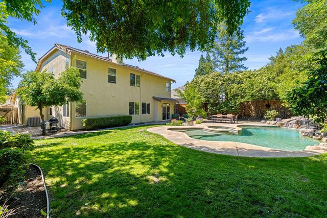 6540 Arcade Creek Way, Orangevale, CA 95662