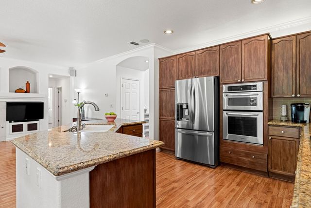 6540 Arcade Creek Way, Orangevale, CA 95662
