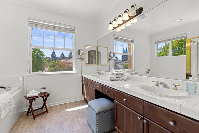 6540 Arcade Creek Way, Orangevale, CA 95662