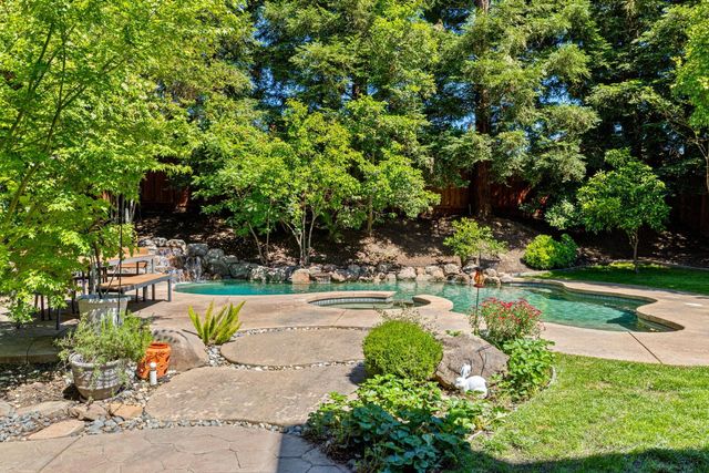 6540 Arcade Creek Way, Orangevale, CA 95662