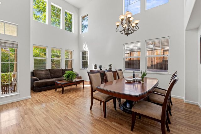 6540 Arcade Creek Way, Orangevale, CA 95662