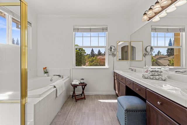 6540 Arcade Creek Way, Orangevale, CA 95662