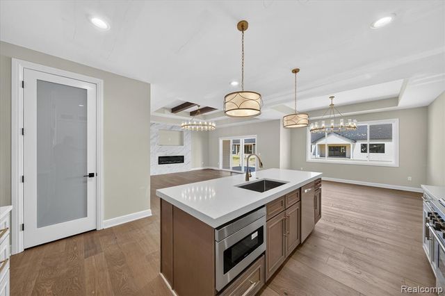 54462 Brenda Drive, Macomb, MI 48042
