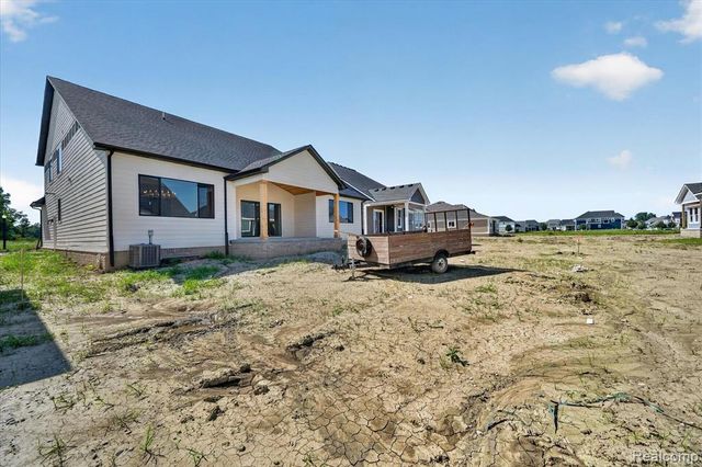54462 Brenda Drive, Macomb, MI 48042