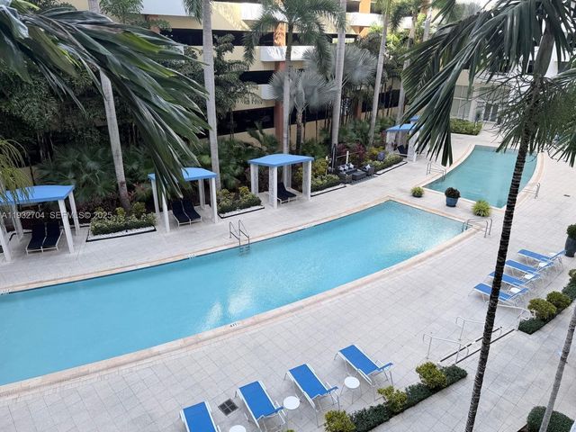 18800 NE 29th Ave 323, Aventura, FL 33180