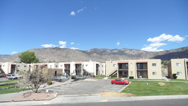 13308 Mountain Road NE, Albuquerque, NM 87112