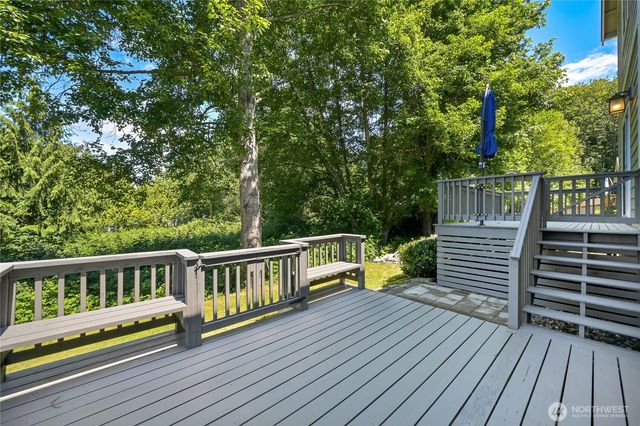 295 Whitetail Loop, Blaine, WA 98230