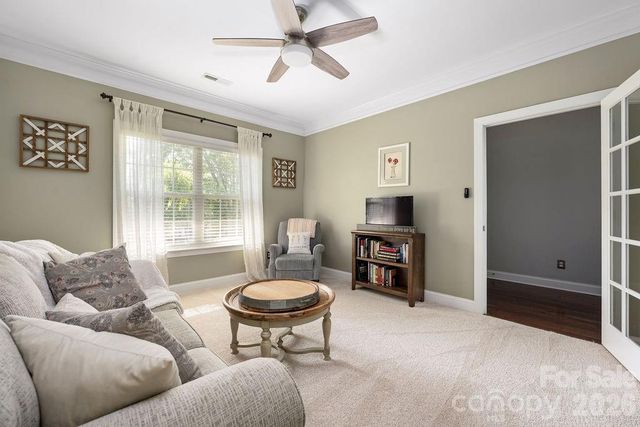 6519 Olmsford Drive, Huntersville, NC 28078