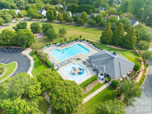 6519 Olmsford Drive, Huntersville, NC 28078