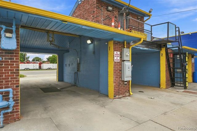 636 Southfield Road, Lincoln Park, MI 48146