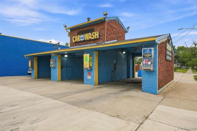 636 Southfield Road, Lincoln Park, MI 48146