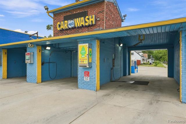 636 Southfield Road, Lincoln Park, MI 48146