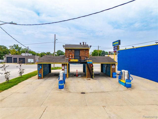 636 Southfield Road, Lincoln Park, MI 48146