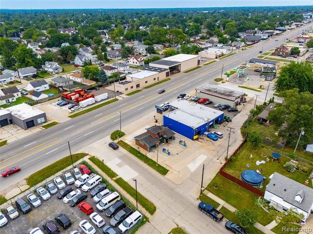 636 Southfield Road, Lincoln Park, MI 48146
