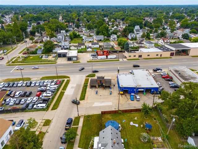 636 Southfield Road, Lincoln Park, MI 48146