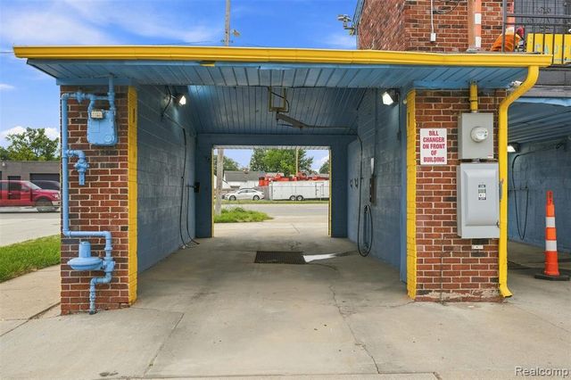 636 Southfield Road, Lincoln Park, MI 48146