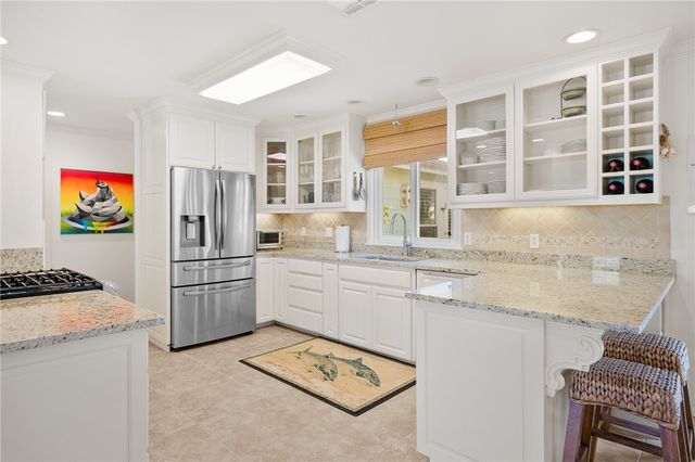 512 Lantana Dr, Port Aransas, TX 78373