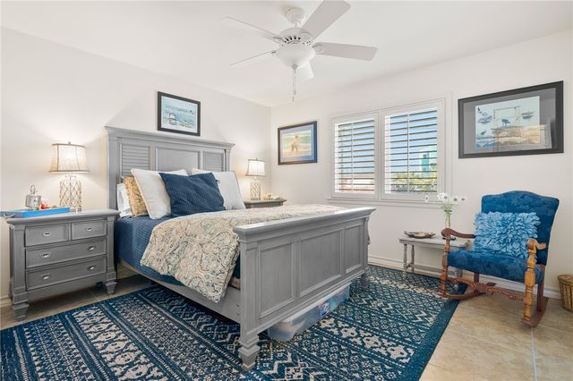 512 Lantana Dr, Port Aransas, TX 78373