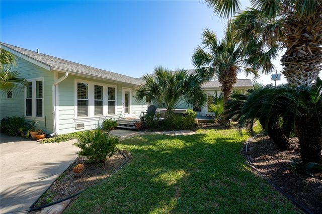 512 Lantana Dr, Port Aransas, TX 78373