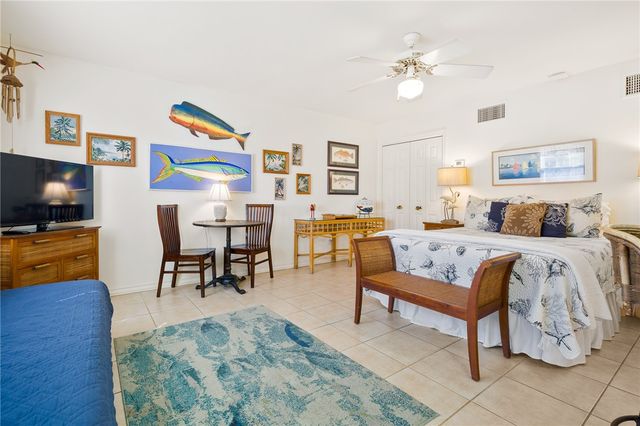 512 Lantana Dr, Port Aransas, TX 78373