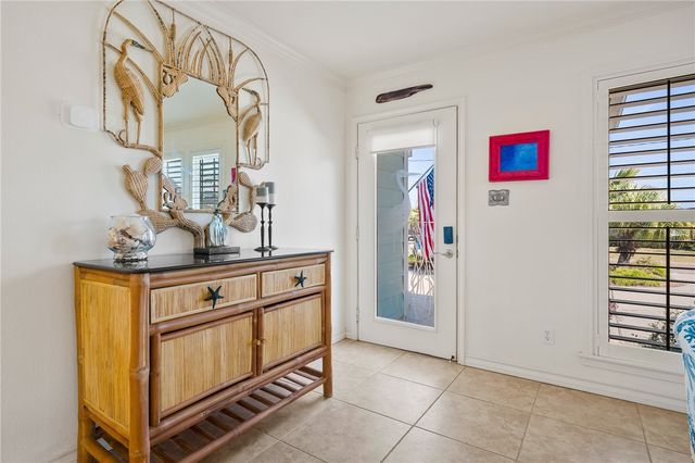 512 Lantana Dr, Port Aransas, TX 78373