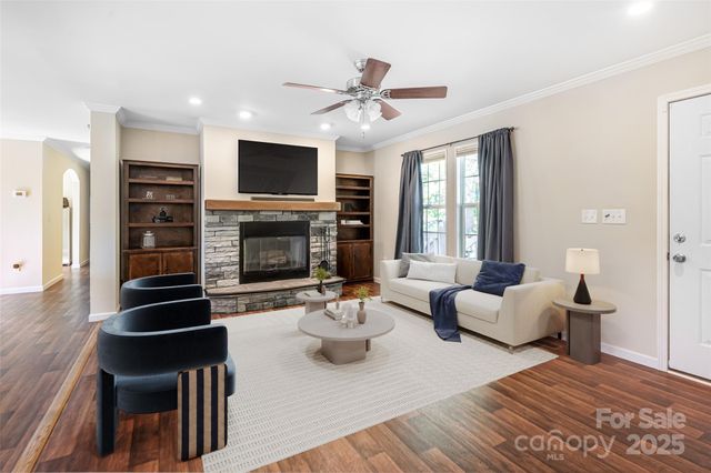 3028 Timber Trails Trail, Hendersonville, NC 28792
