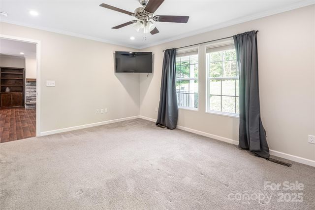 3028 Timber Trails Trail, Hendersonville, NC 28792