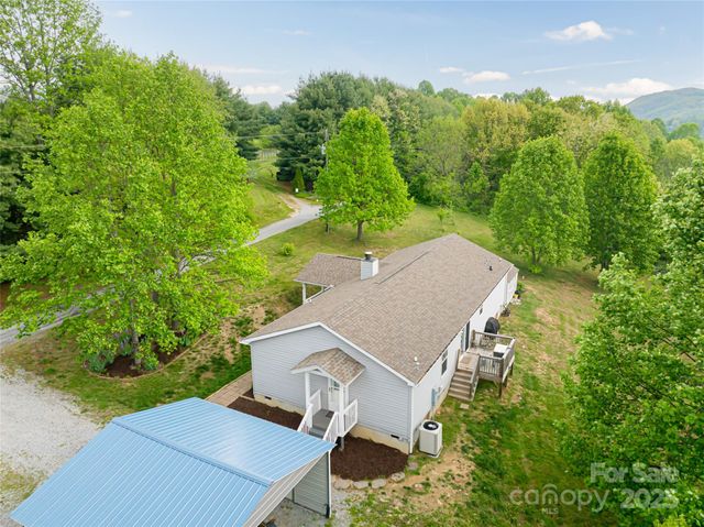 3028 Timber Trails Trail, Hendersonville, NC 28792