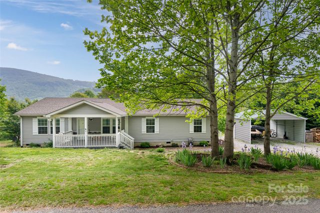 3028 Timber Trails Trail, Hendersonville, NC 28792