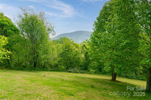 3028 Timber Trails Trail, Hendersonville, NC 28792