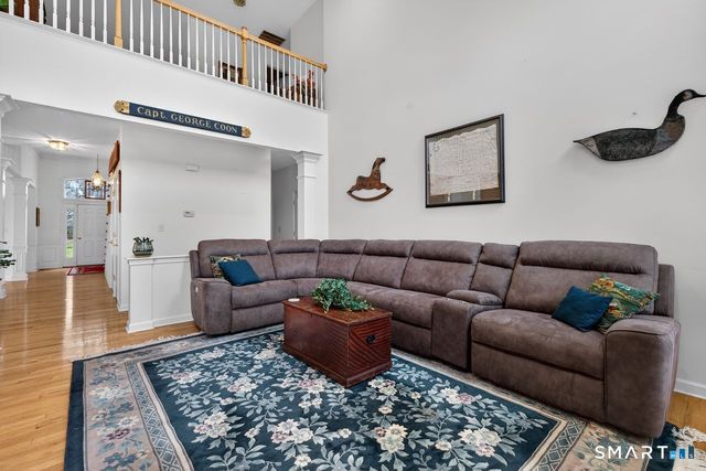 185 Country Club Drive 185, Oxford, CT 06478