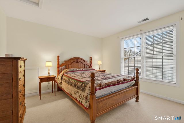 185 Country Club Drive 185, Oxford, CT 06478