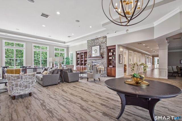 185 Country Club Drive 185, Oxford, CT 06478