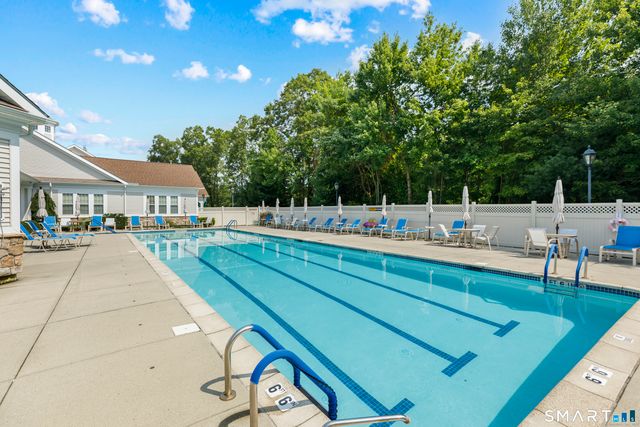 185 Country Club Drive 185, Oxford, CT 06478