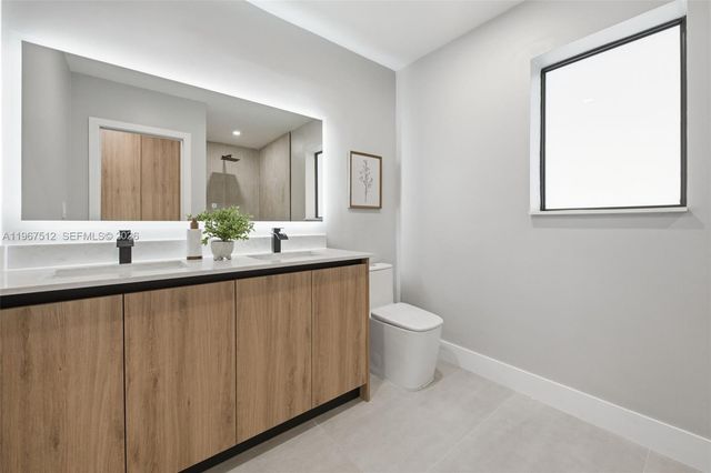 3021 SW 12th St, Miami, FL 33135